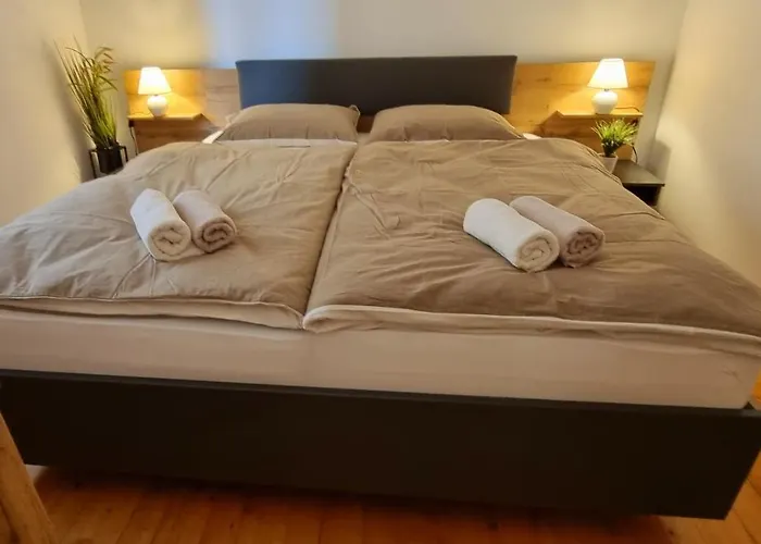 Apartma Metka דירה *